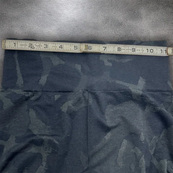 Gymshark Adapt Camo Seamless Shorts Small High Rise Gray Compression - Picture 4 of 5